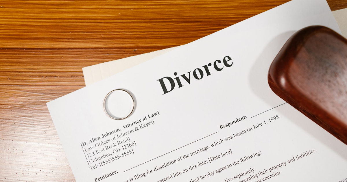 Divorțul în România — Cum Îți Păstrezi Numele fără Acordul Fostului Soț