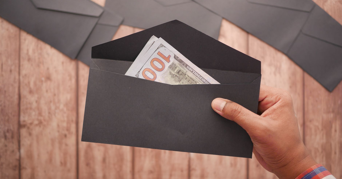 Rețineri din salariu: ce este legal și ce nu